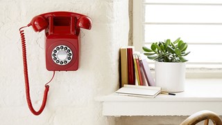 gpo-746-retro-wandtelefoon-rood-