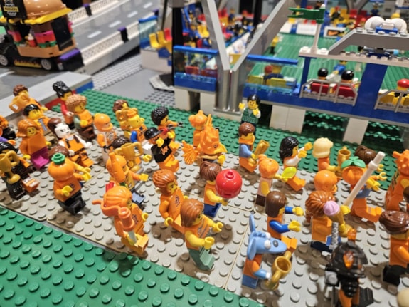 wk supporters LEGO Brick City